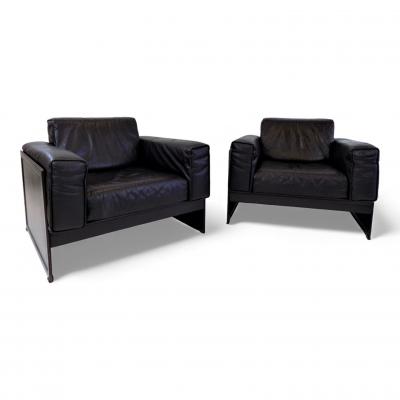 Matteo Grassi Matteo Grassi Korium KM 3 1 set of 2 leather club chairs by Tito Agnoli 1980