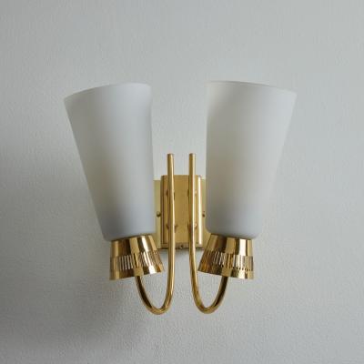 Mauri Almari Pair of 1950s Mauri Almari Model EY60 Brass Glass Double Sconces for Itsu