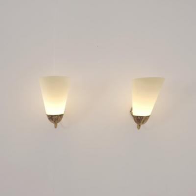 Mauri Almari Pair of Mid Century Sizable Wall Lamps 71011 Mauri Almari Idman 1950s