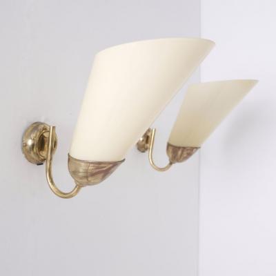 Mauri Almari Pair of Mid Century Sizable Wall Lamps 71011 Mauri Almari Idman 1950s