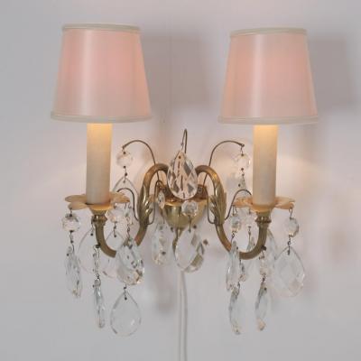 Mauri Almari Pair of Vintage Classic Crystal Wall Lamps K8 14 Mauri Almari Idman 1950s