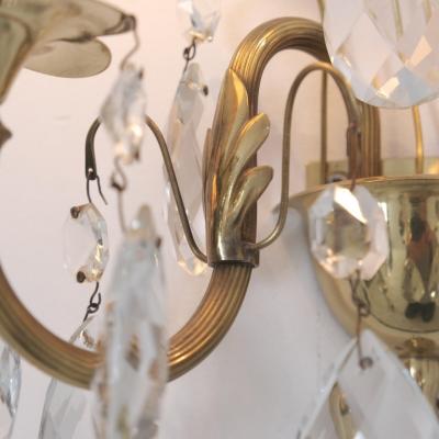 Mauri Almari Pair of Vintage Classic Crystal Wall Lamps K8 14 Mauri Almari Idman 1950s