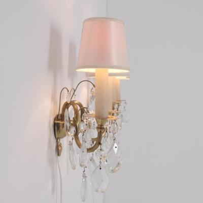 Mauri Almari Pair of Vintage Classic Crystal Wall Lamps K8 14 Mauri Almari Idman 1950s