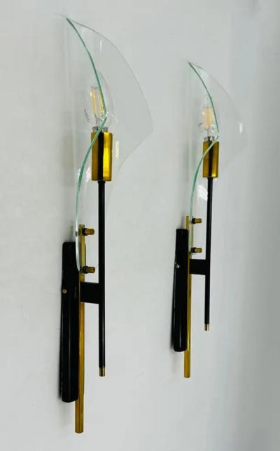 Max Ingrand Max Ingrand for Fontana Arte Glass Wall Sconces circa 1960