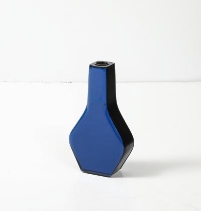 Max Ingrand Rare Colored Glass Vase Model No 2122 by Max Ingrand for Fontana Arte