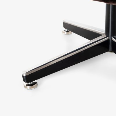 Max Pearson Max Pearson for Knoll Executive Lounge Chair in Plush Brown Italian Velvet