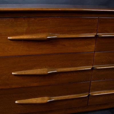 Melchiorre Bega Italian Modern Walnut 6 drawer Dresser Melchiorre Bega