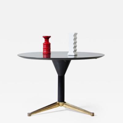 Melchiorre Bega Melchiorre Bega black lacquered wooden table with three spoke shaped brass base
