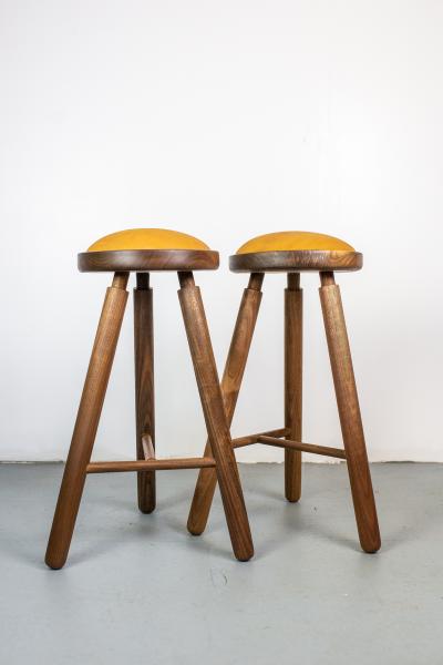 Micheal Rozell Pair of Michael Rozell Studio Bar Stools Figured Walnut and Leather