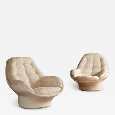Michel Cadestin Pair of Yoga armchairs by M Cadestin