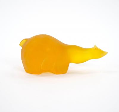 Mid 20th Century Amber Orange Decorative Sculpture Of A Bear