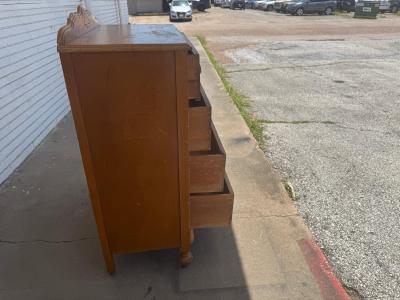 Mid Century 4 drawer dresser