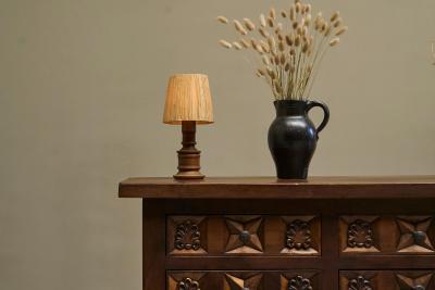 Mid Century Accent Table Lamp in Solid Oak and Patinated Brass with Raffia Shade