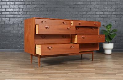 Mid Century Danish Modern Teak 8 Drawer Dresser