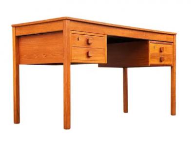 Mid Century Danish Modern Teak Executive Desk or Writing Table