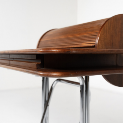 Mid Century Maia Desk by Giotto Stoppino for Bernini 1960s