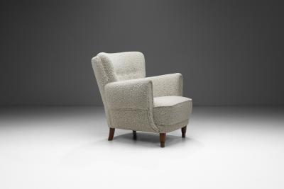 Mid Century Modern Armchair Upholstered in Boucl Fabric Europe 20th Century