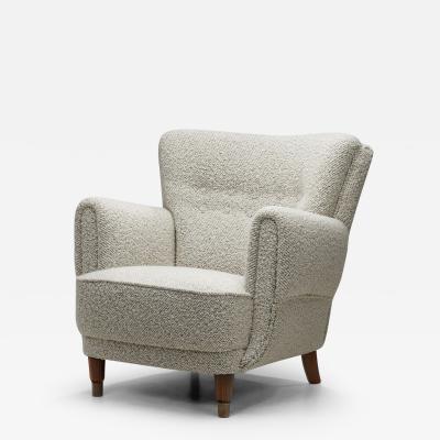 Mid Century Modern Armchair Upholstered in Boucl Fabric Europe 20th Century