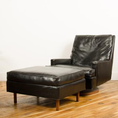 Mid Century Modern Black Leather Reclining Chair and Ottoman by Milo Baughman 