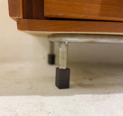 Mid Century Modern Chest of Drawers with Square Handles