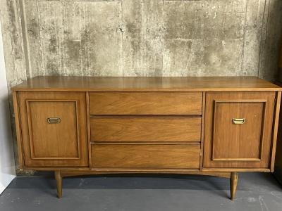 Mid Century Modern Dresser Chest or Sideboard Walnut