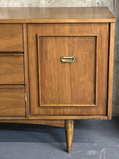 Mid Century Modern Dresser Chest or Sideboard Walnut