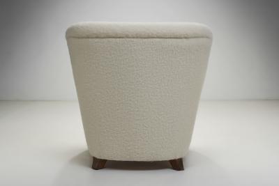 Mid Century Modern European Cabinetmaker Lounge Chair Europe 1950s