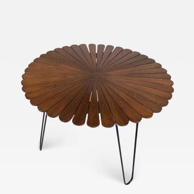 Mid Century Modern Italian Flower Shaped Side Table Italy 1960s