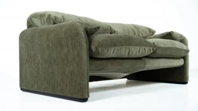 Mid Century Modern Maralunga Sofa by Vico Magistretti for Cassina