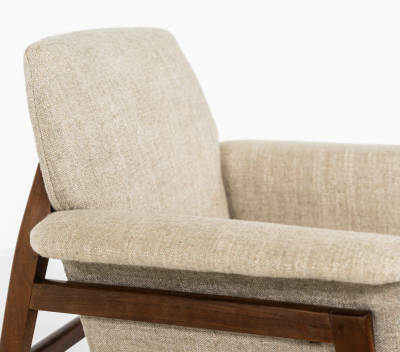 Mid Century Modern Pair of Armchairs in the style of Gianfranco Frattini Italy