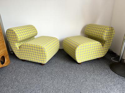 Mid Century Modern Pair of Slipper chairs P Italy 1970s
