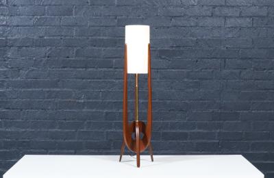 Mid Century Modern Sculpted Table Lamp by R J Manufacturing