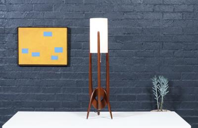 Mid Century Modern Sculpted Table Lamp by R J Manufacturing