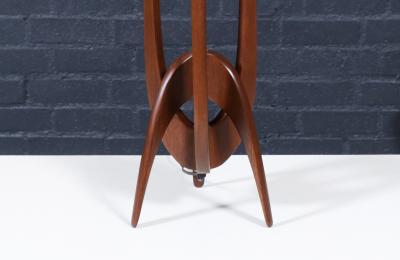 Mid Century Modern Sculpted Table Lamp by R J Manufacturing