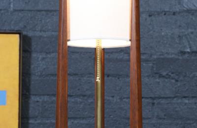 Mid Century Modern Sculptural Table Lamp by R J Manufacturing