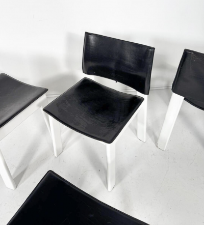 Mid Century Modern Set of 4 Armchairs Wood and Leather Italy 1970s