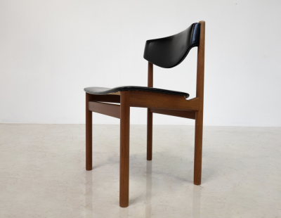 Mid Century Modern Set of 6 Scandinavian Chairs 1960s