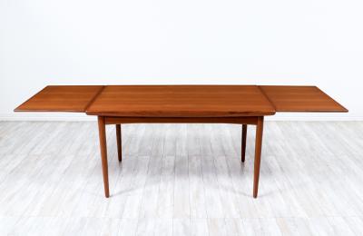 Mid Century Modern Teak Expanding Draw Leaf Dining Table