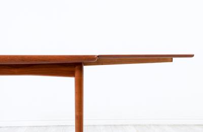 Mid Century Modern Teak Expanding Draw Leaf Dining Table