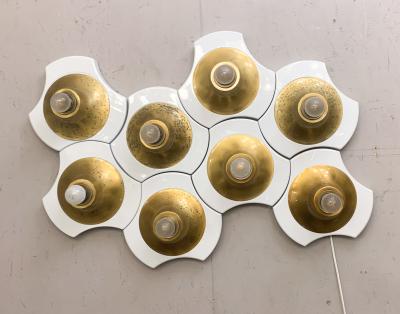 Mid Century Modern Wall Sconce in Wood Brass