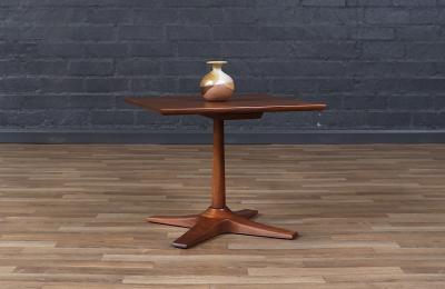 Mid Century Modern Walnut Pedestal Side Table w Star Base