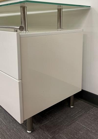 Mid Century Modern White Lacquered and Glass Console Dresser or Sideboard