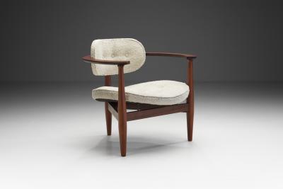 Mid Century Tripod Shell Armchair Europe ca 1960s