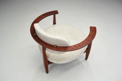 Mid Century Tripod Shell Armchair Europe ca 1960s