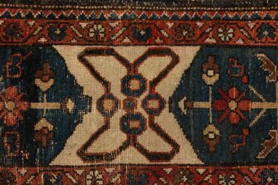 Middle Eastern Persian Area Rug