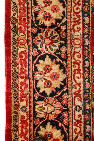 Middle Eastern Persian Sarouk style wool carpet