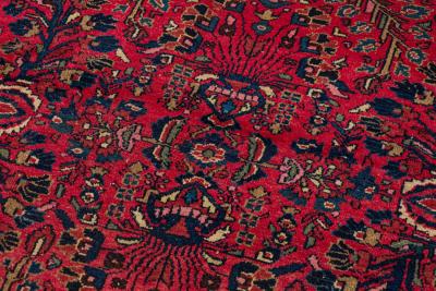 Middle Eastern Persian Sarouk style wool carpet wiith a wide border