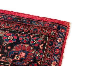 Middle Eastern Persian Sarouk style wool carpet wiith a wide border