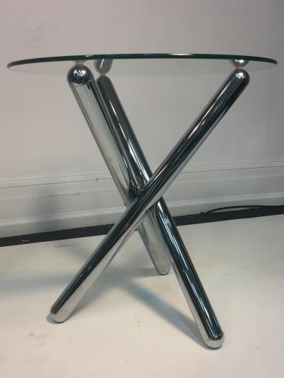 Milo Baughman 1970s Pair of Tripod Base Chrome Tables