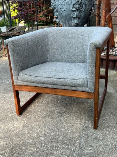 Milo Baughman GREAT SUITE OF SIX MODERN WALNUT SCULPTED CAGE CHAIRS BY MILO BAUGHMAN